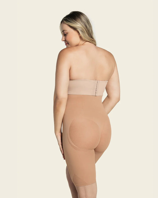 Invisible extra high-waisted shaper short