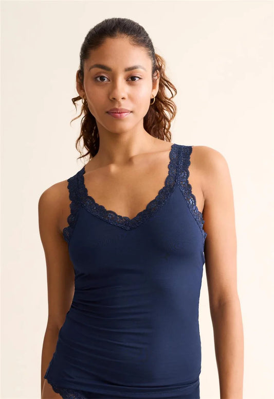 Iconic Cami with shelf bra