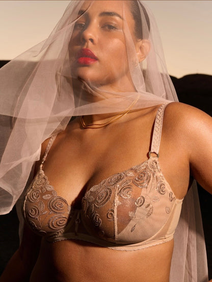 VIP Fleur D’Or Plunge