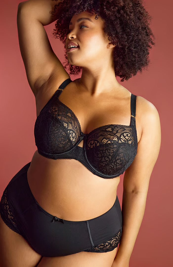 Estel Full Cup, Noir