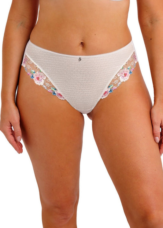 Lillia Thong, White