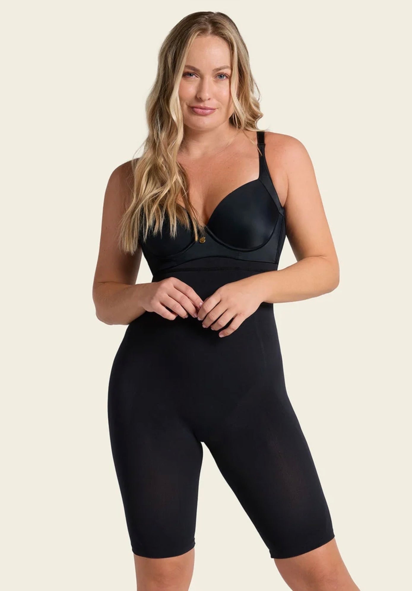 Leonisa Invisible extra high-waisted shaper short