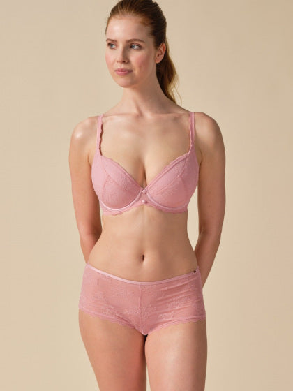 Vintage Romance Short